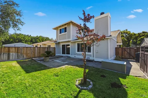4906 Oakbrook Court