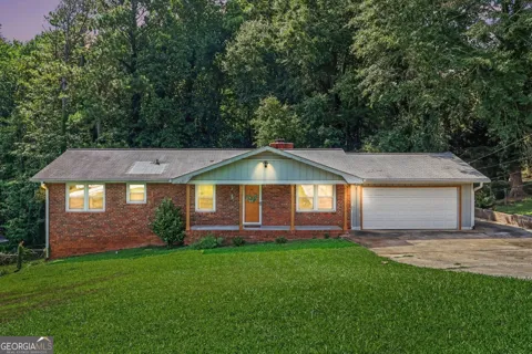 4405 Hide A Way DR