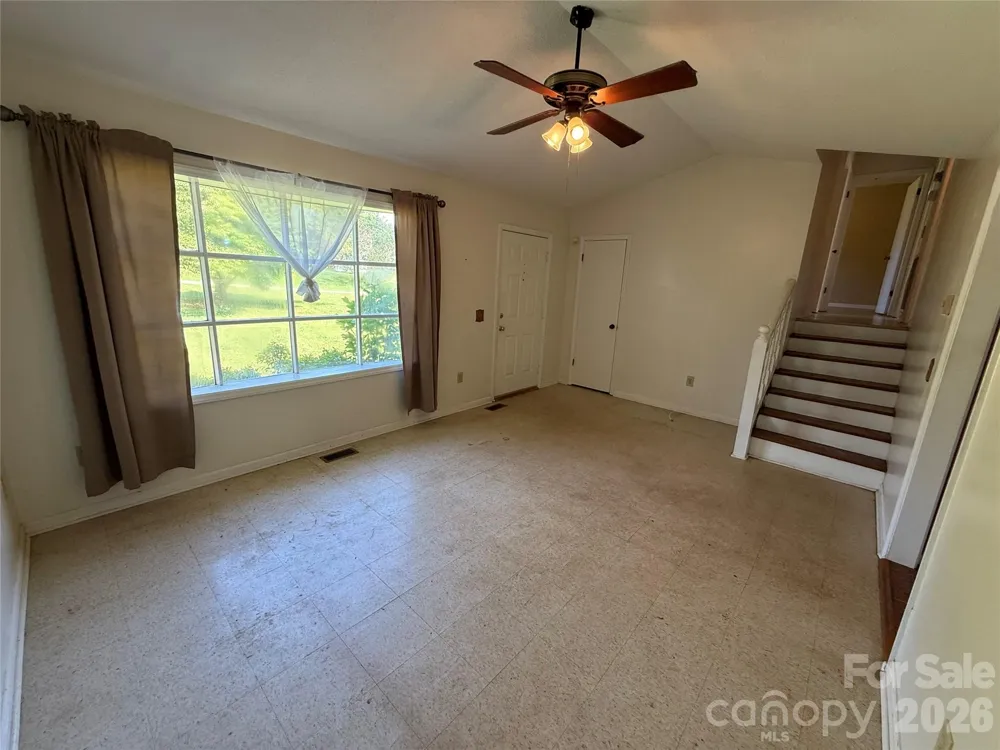 3695 Commanche Court Lenoir, NC 28645