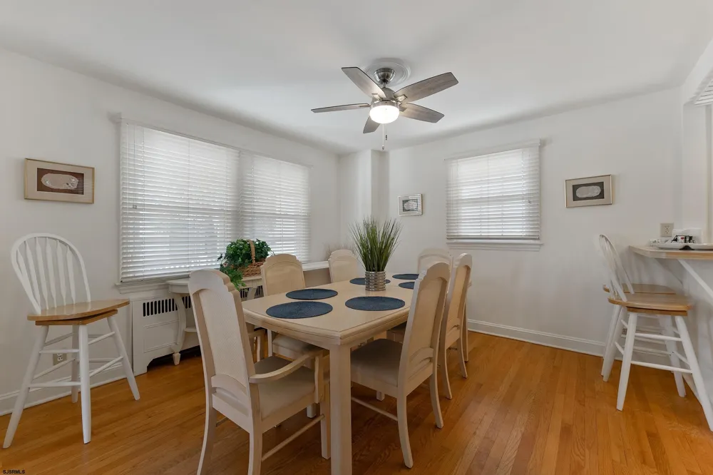 4 S Brunswick Ave Margate, NJ 08402