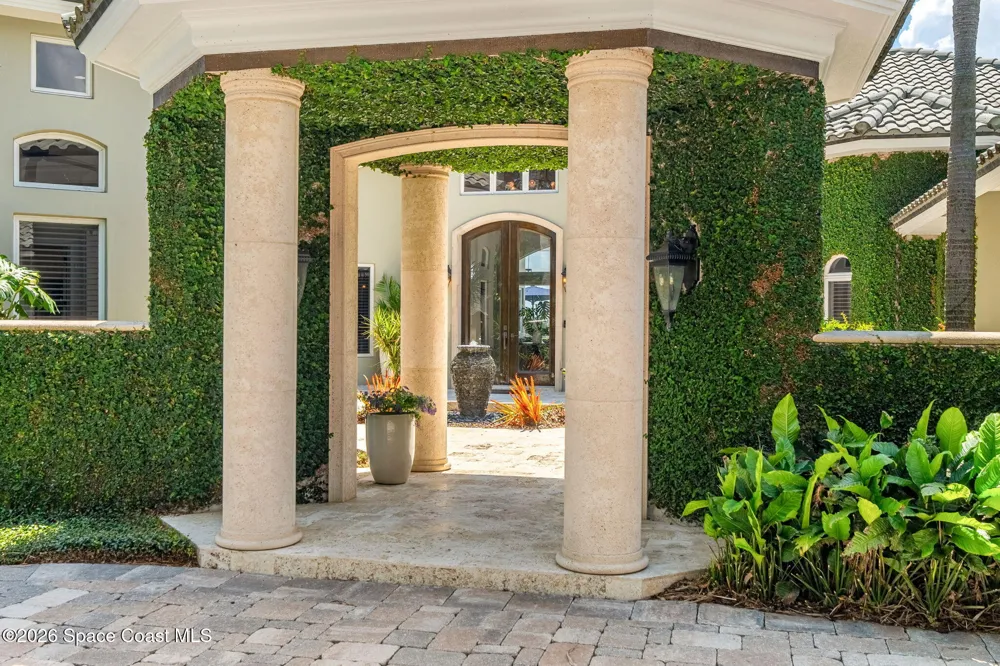 200 Riverside Drive Melbourne Beach, FL 32951