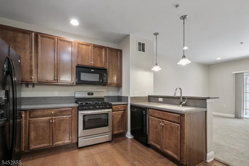 8301 Sanctuary Blvd #8301 Unit 8301 Riverdale, NJ 07457