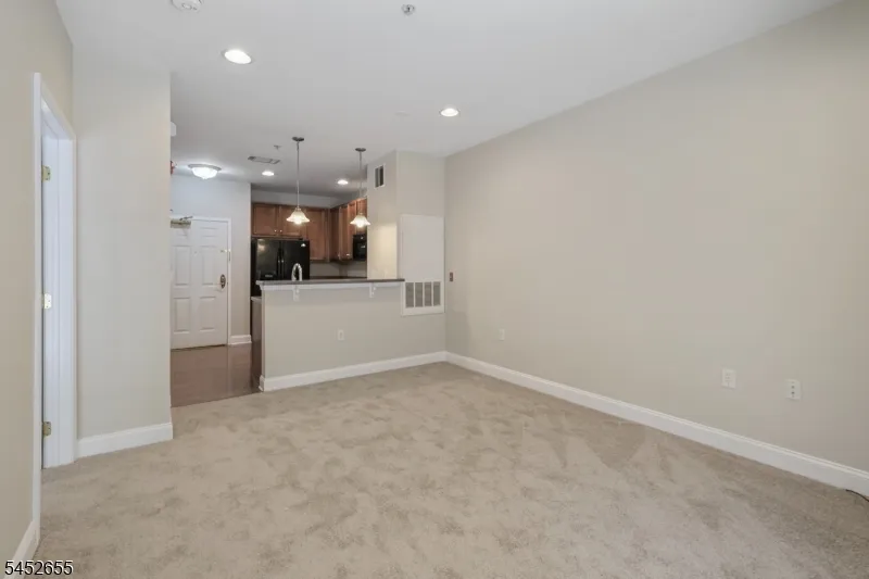 8301 Sanctuary Blvd #8301 Unit 8301 Riverdale, NJ 07457