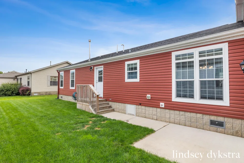 5231 Woodberry Lane Fillmore Township, MI 49423
