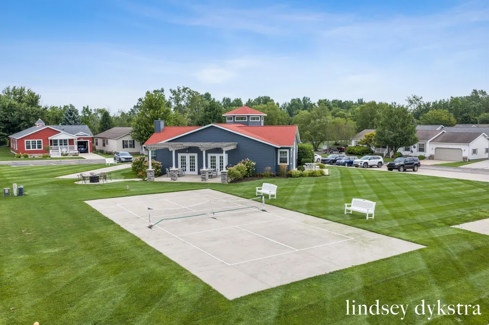 5231 Woodberry Lane Fillmore Township, MI 49423