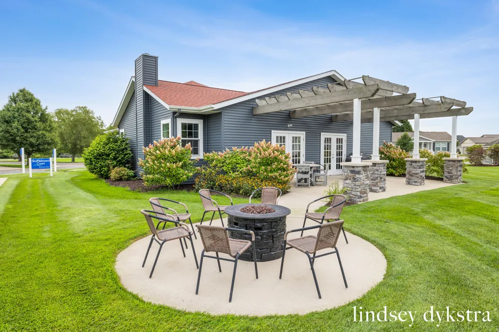 5231 Woodberry Lane Fillmore Township, MI 49423