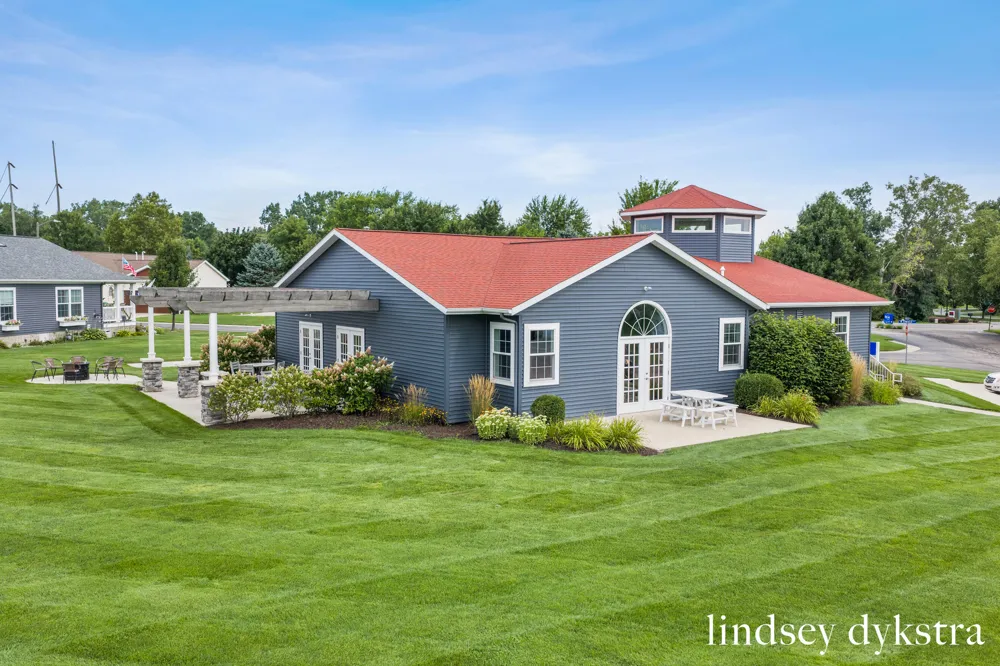 5231 Woodberry Lane Fillmore Township, MI 49423