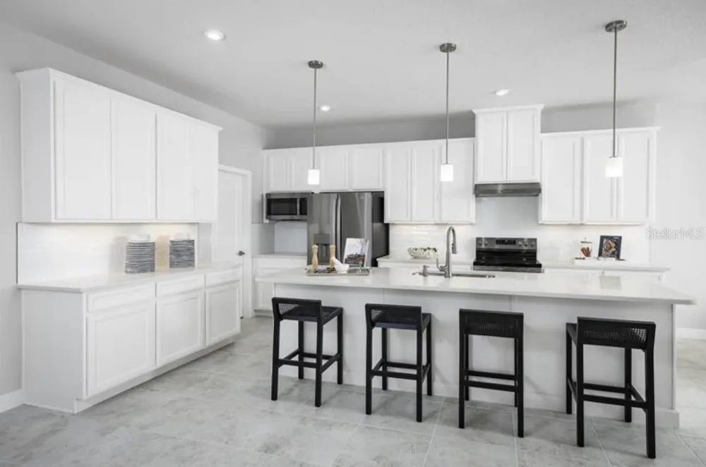 8458 SWAN VIEW CIRCLE Leesburg, FL 34788