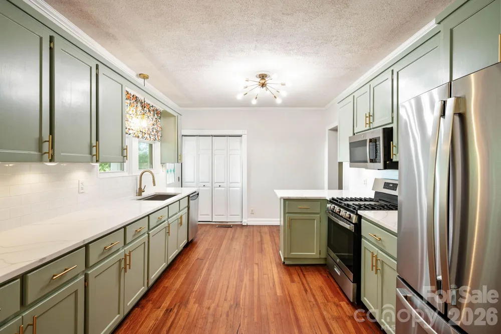 441 8th Avenue Drive NW Hickory, NC 28601