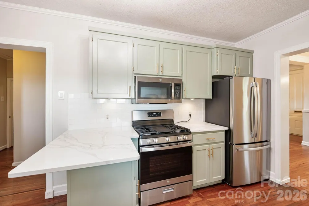 441 8th Avenue Drive NW Hickory, NC 28601