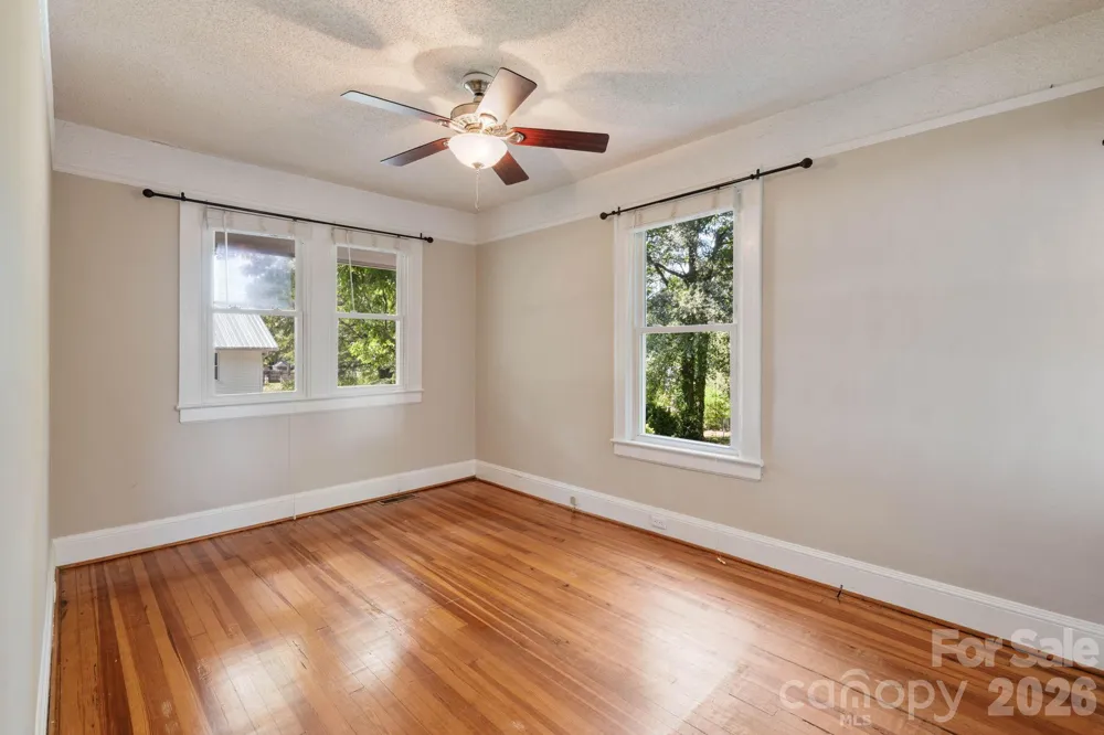 441 8th Avenue Drive NW Hickory, NC 28601