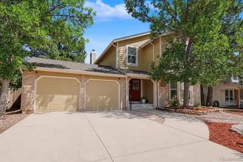 8125 Avens Circle