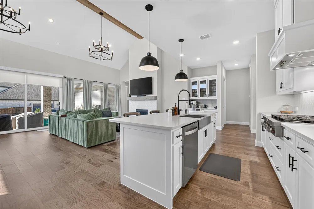 14441 Walsh Avenue Aledo, TX 76008