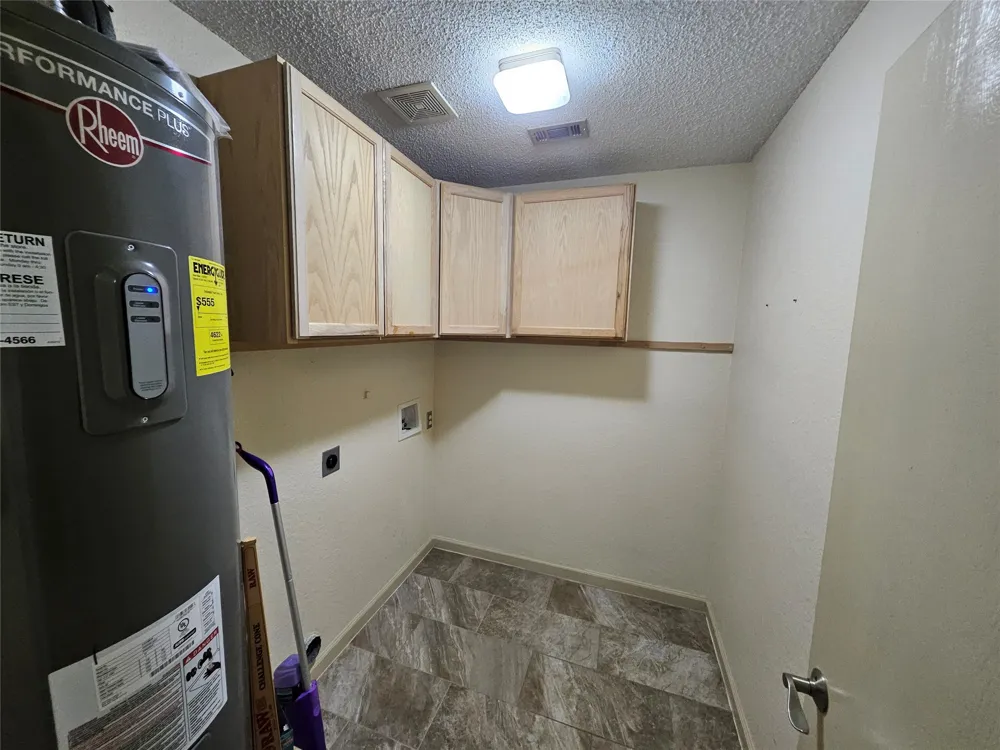 1608 Merritt Drive Mansfield, TX 76063