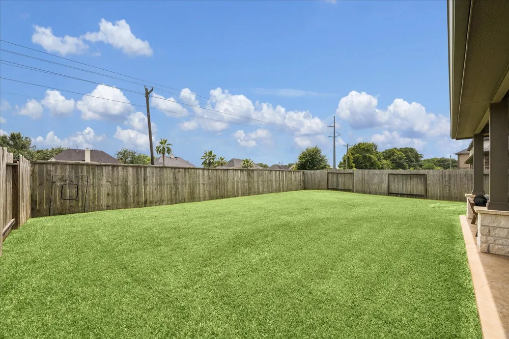 1520 Harvest Vine Court Friendswood, TX 77546