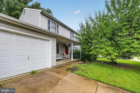 707 JESSIE COURT