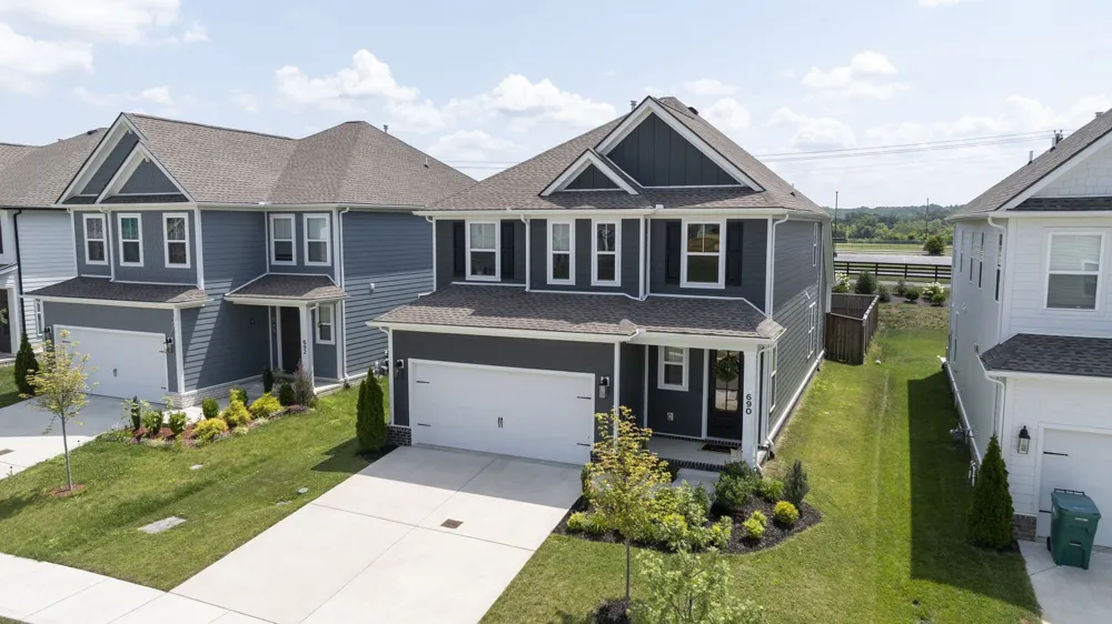 690 Conifer Dr Spring Hill, TN 37174