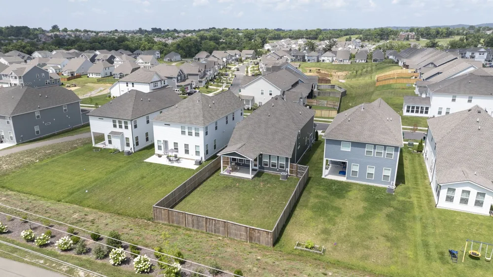 690 Conifer Dr Spring Hill, TN 37174