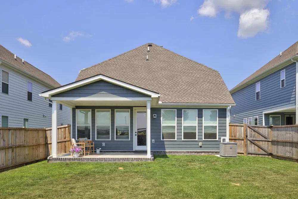 690 Conifer Dr Spring Hill, TN 37174
