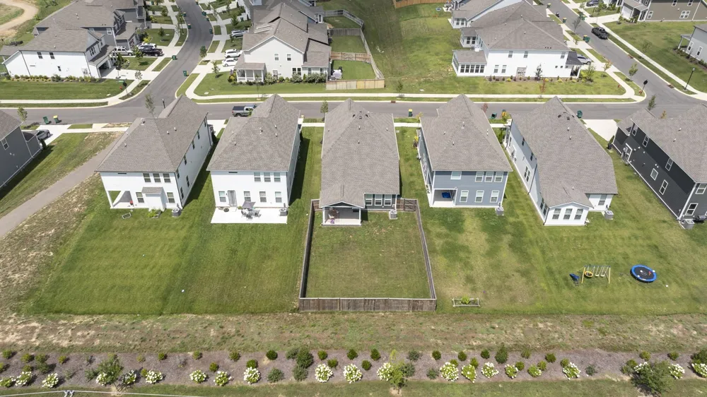 690 Conifer Dr Spring Hill, TN 37174