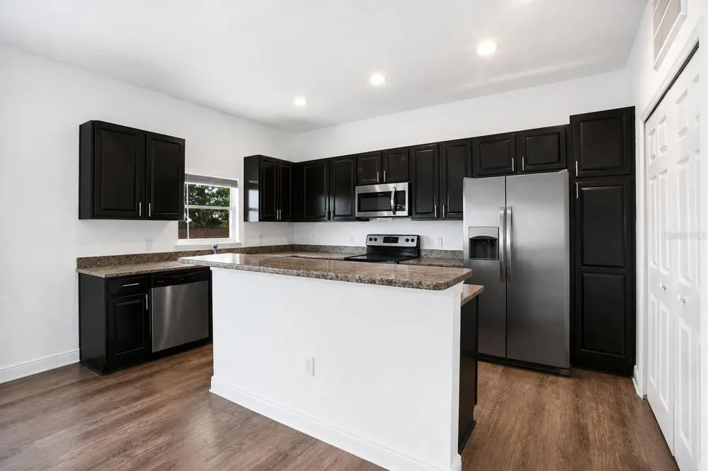 1370 SALISBURY DRIVE Winter Haven, FL 33881
