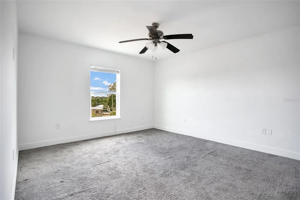 1370 SALISBURY DRIVE Winter Haven, FL 33881