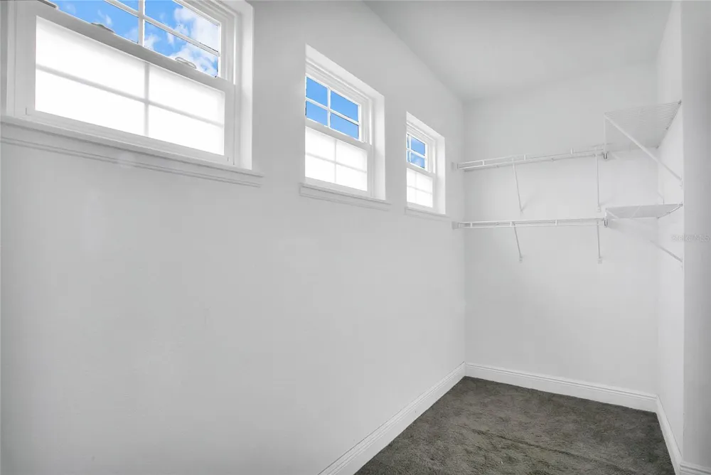 1370 SALISBURY DRIVE Winter Haven, FL 33881