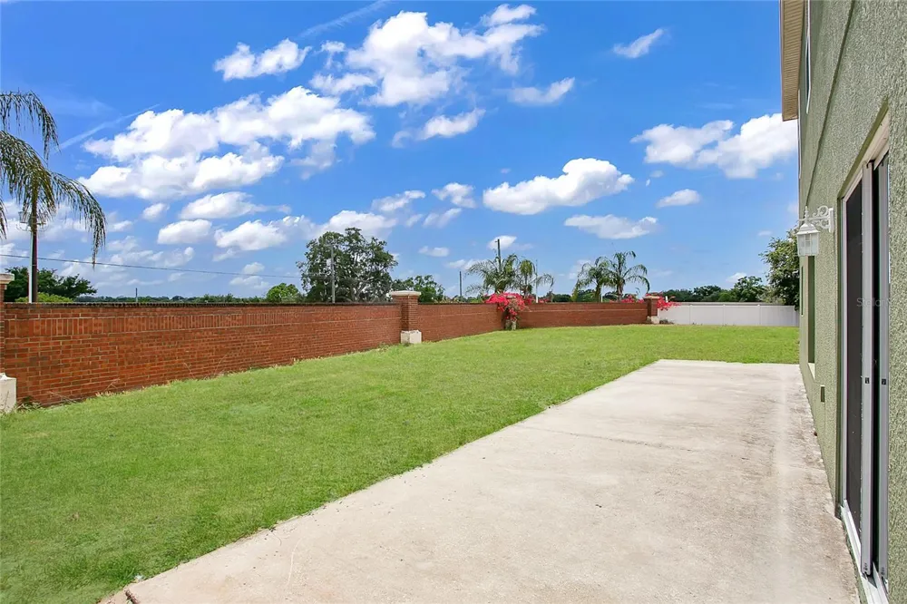 1370 SALISBURY DRIVE Winter Haven, FL 33881