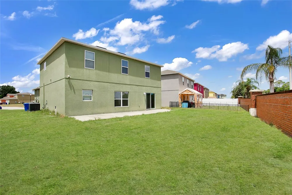 1370 SALISBURY DRIVE Winter Haven, FL 33881