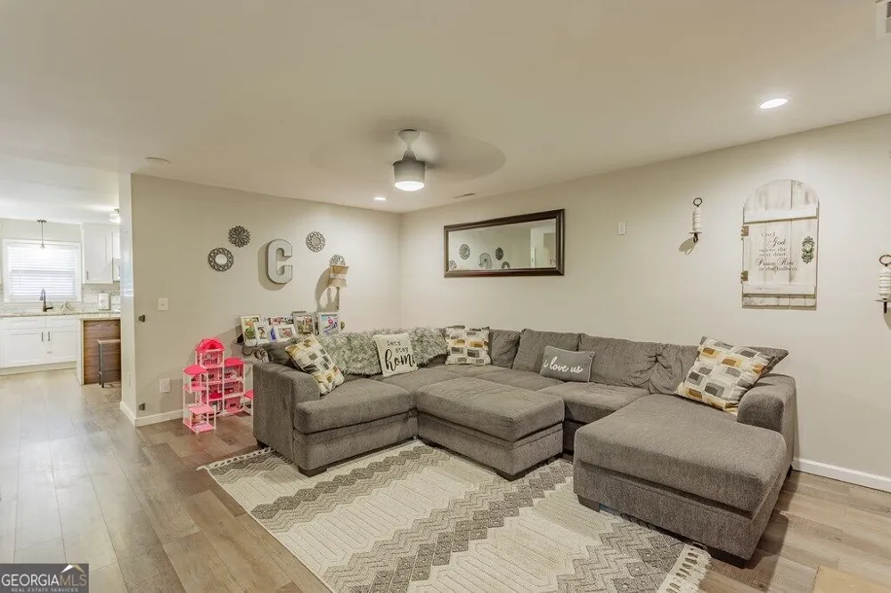1900 Meadowbrook CIR NW Dalton, GA 30720