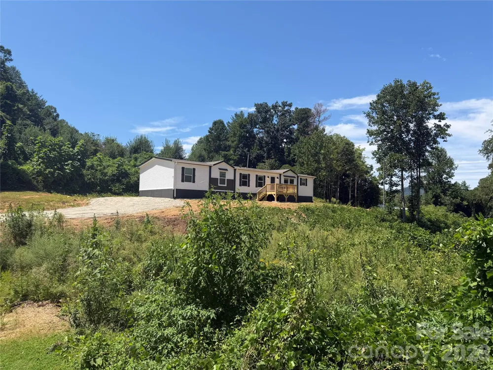 66 Neely Drive Hendersonville, NC 28792