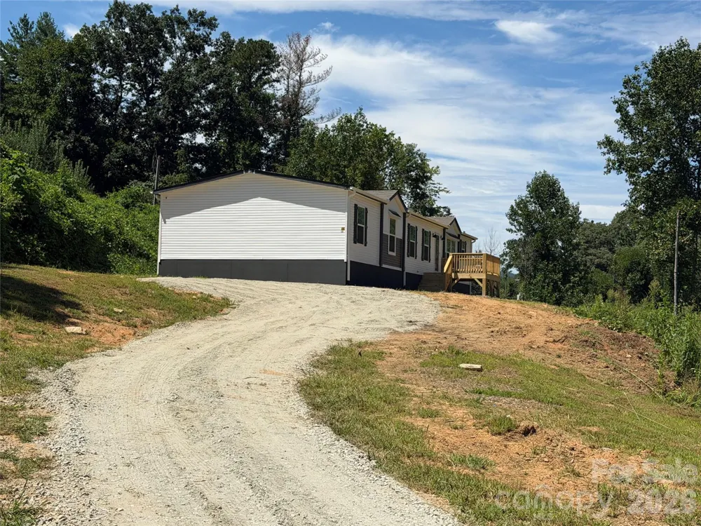66 Neely Drive Hendersonville, NC 28792
