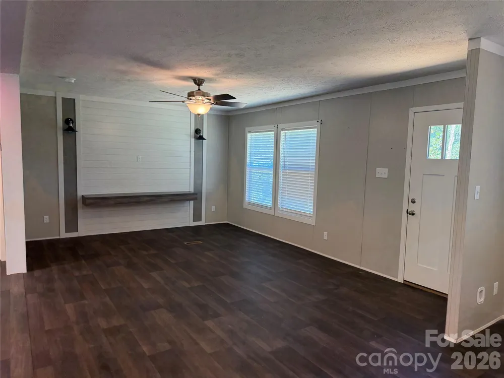 66 Neely Drive Hendersonville, NC 28792