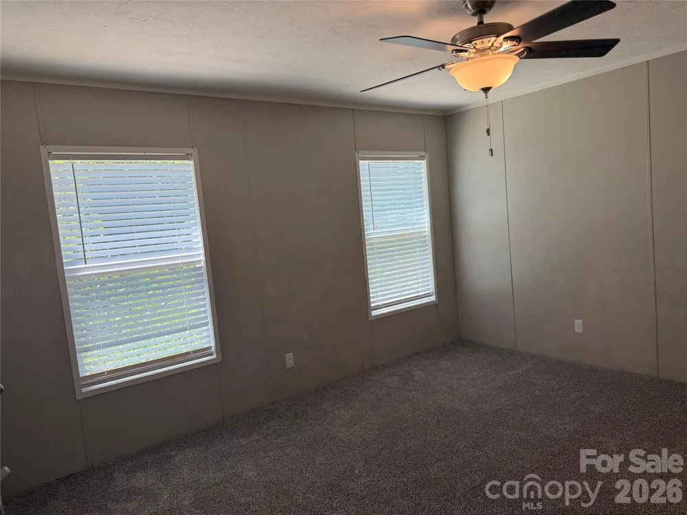 66 Neely Drive Hendersonville, NC 28792