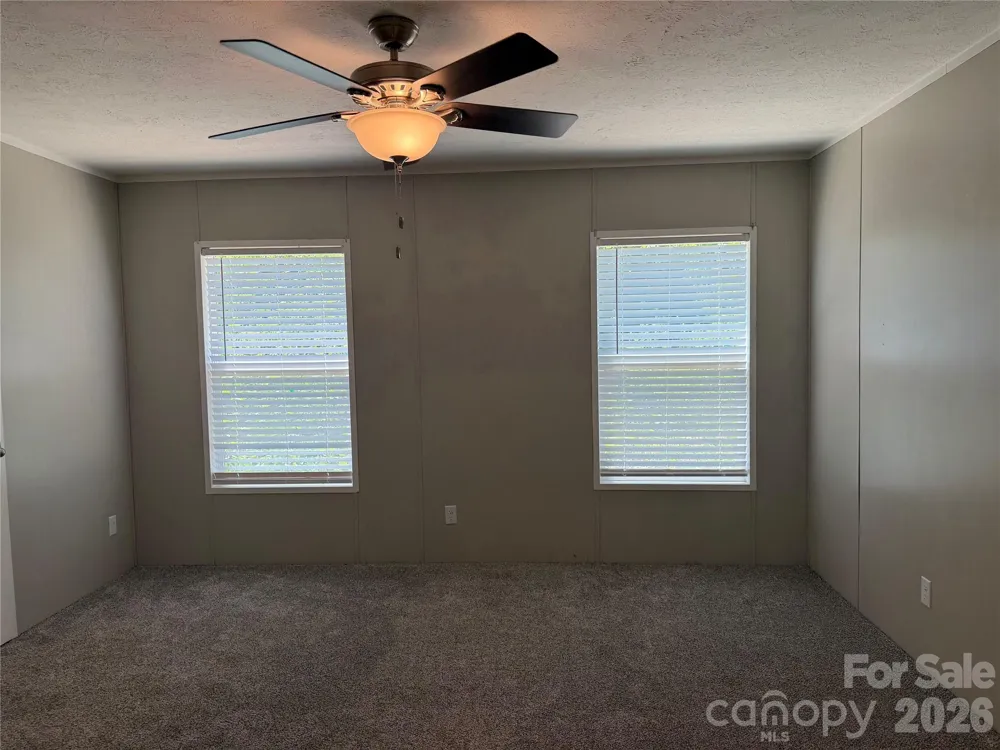 66 Neely Drive Hendersonville, NC 28792