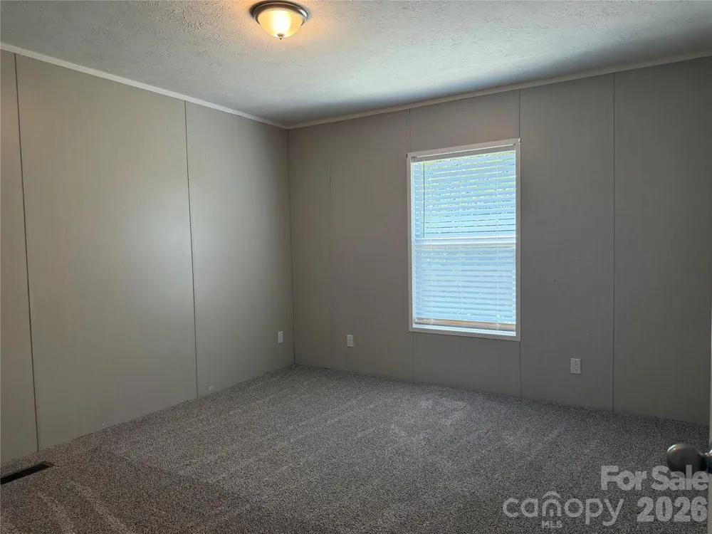 66 Neely Drive Hendersonville, NC 28792