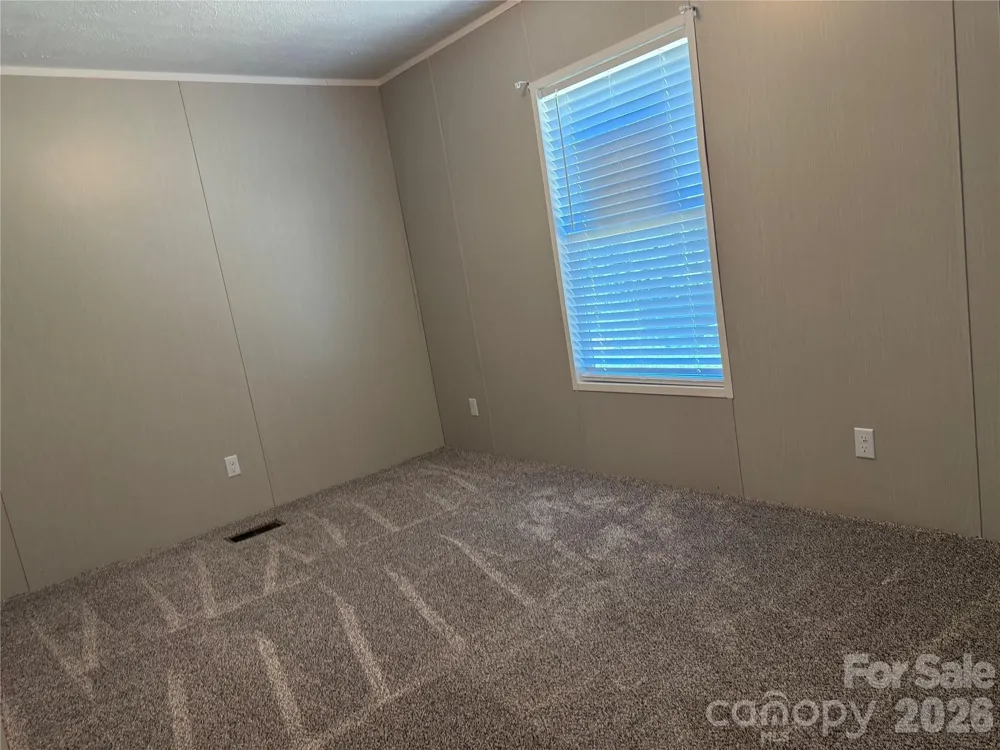 66 Neely Drive Hendersonville, NC 28792