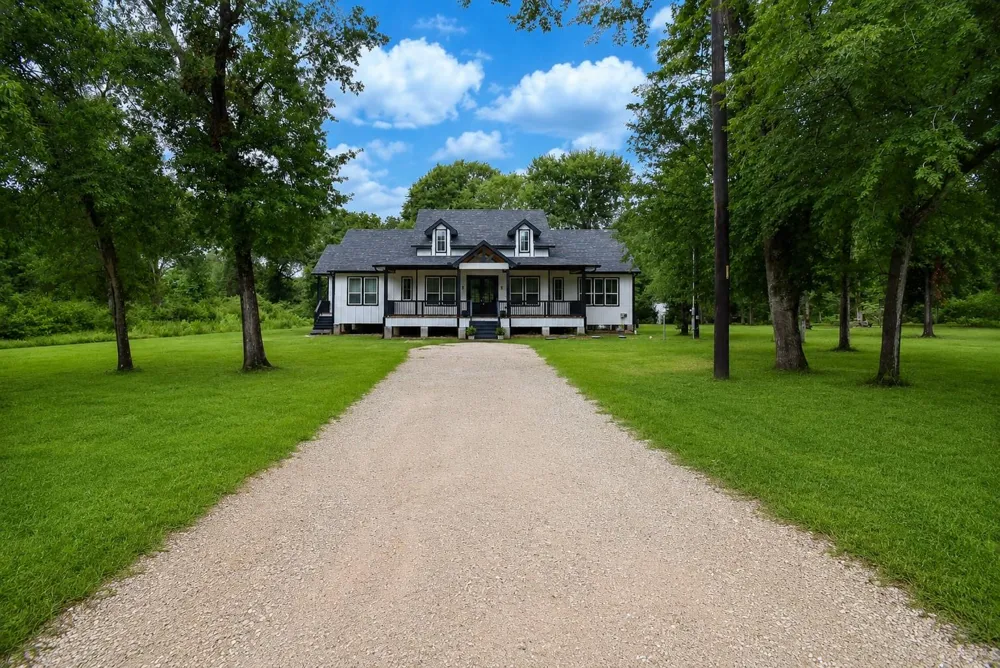 38372 S Bonnie Lake Drive Hempstead, TX 77445
