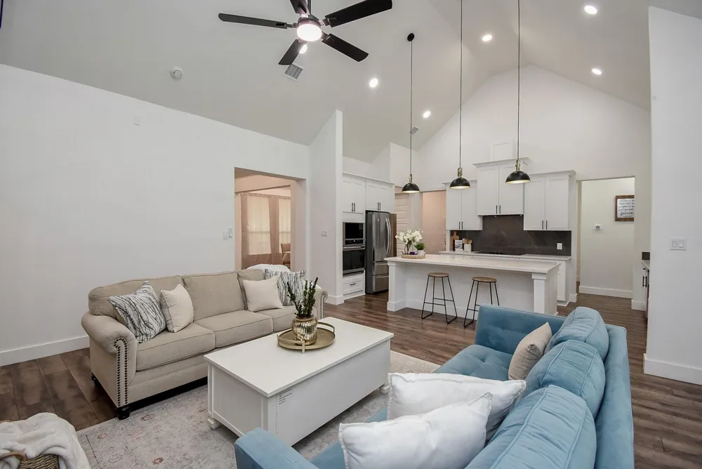 38372 S Bonnie Lake Drive Hempstead, TX 77445