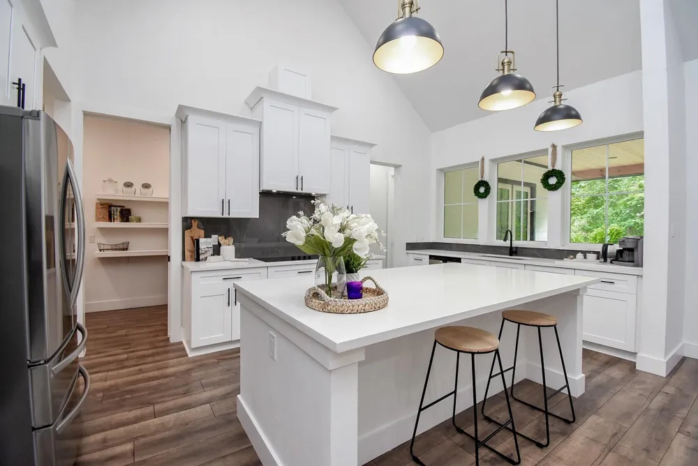 38372 S Bonnie Lake Drive Hempstead, TX 77445