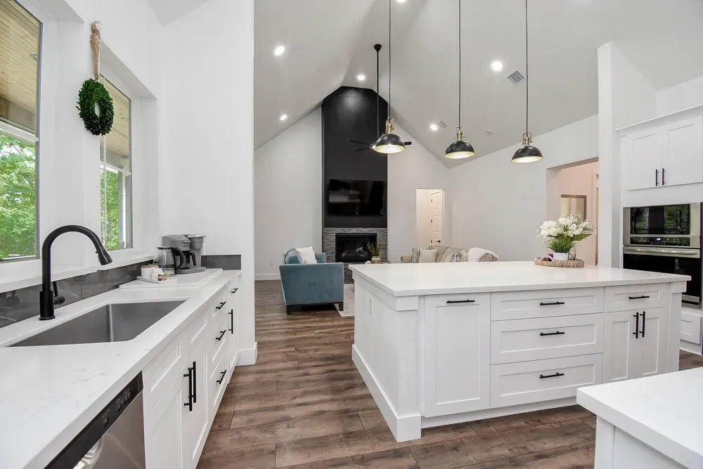 38372 S Bonnie Lake Drive Hempstead, TX 77445