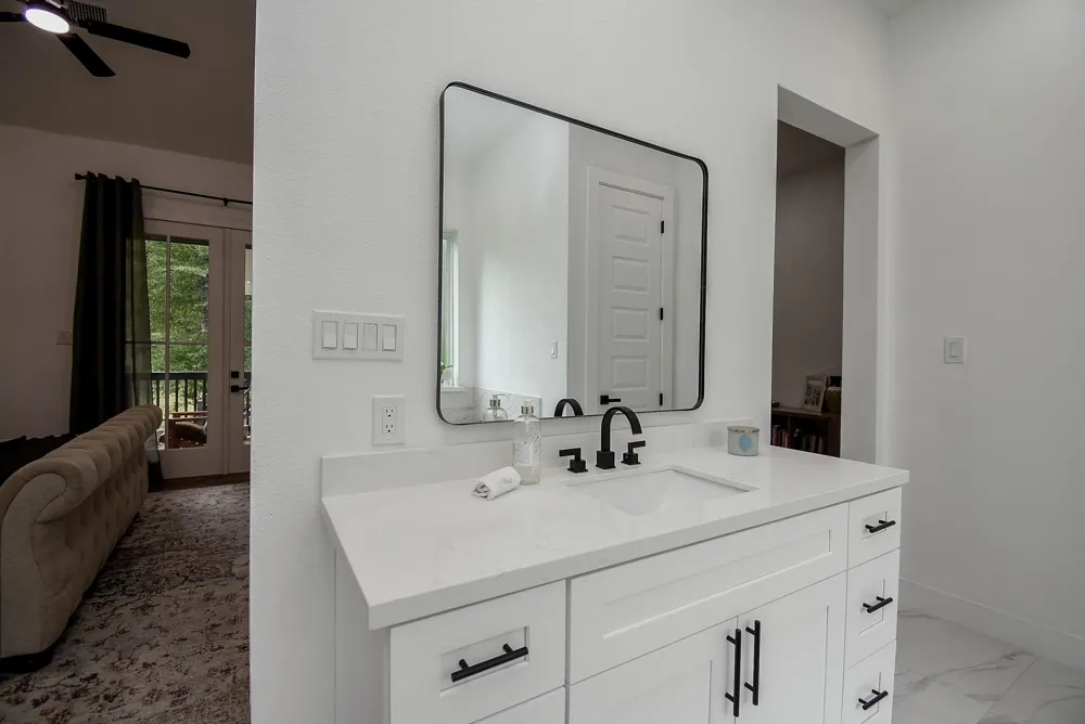 38372 S Bonnie Lake Drive Hempstead, TX 77445