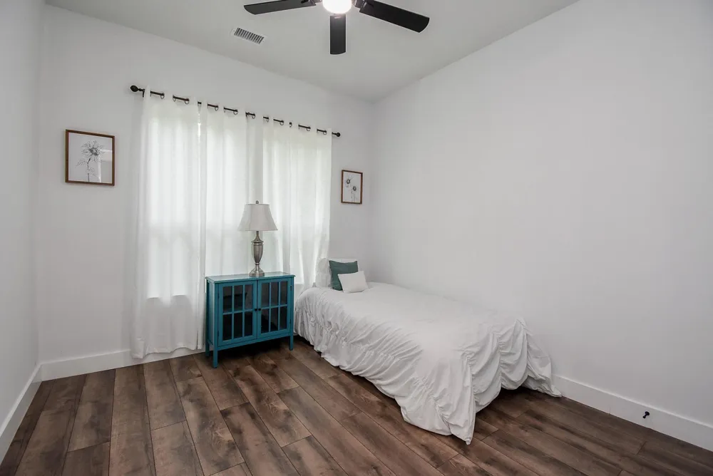 38372 S Bonnie Lake Drive Hempstead, TX 77445