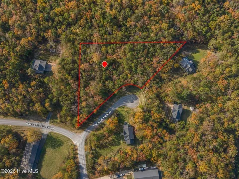 40r Squirrel Hollow