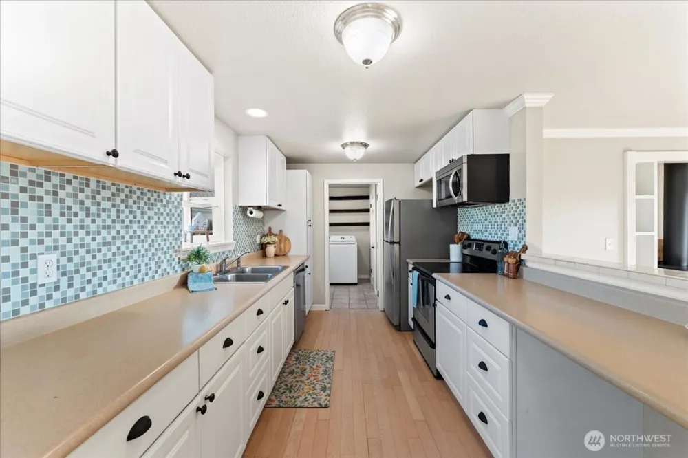 1163 Garfield Street Enumclaw, WA 98022