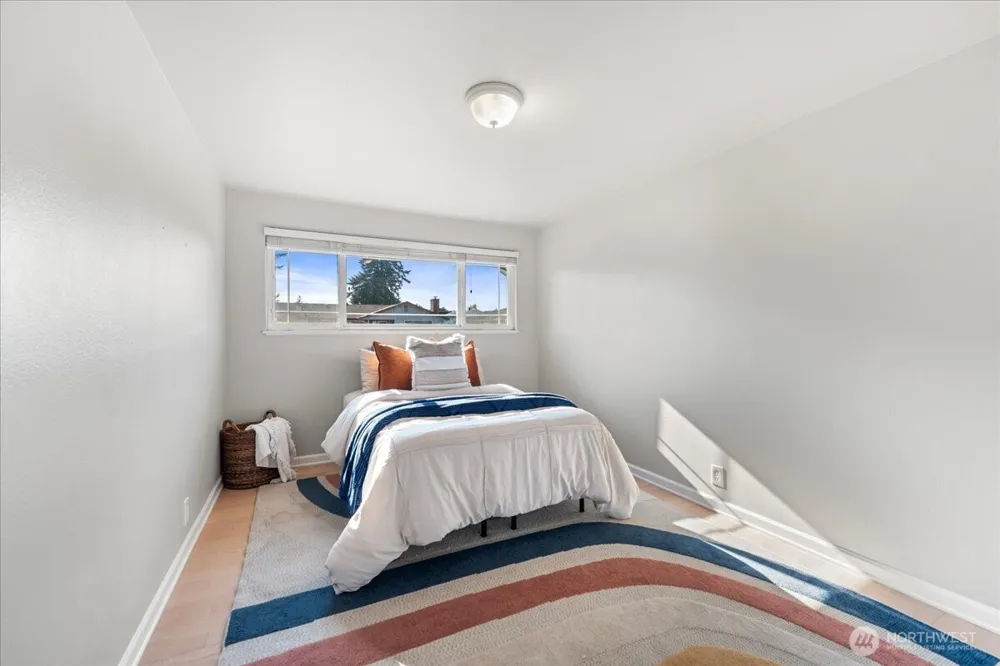1163 Garfield Street Enumclaw, WA 98022