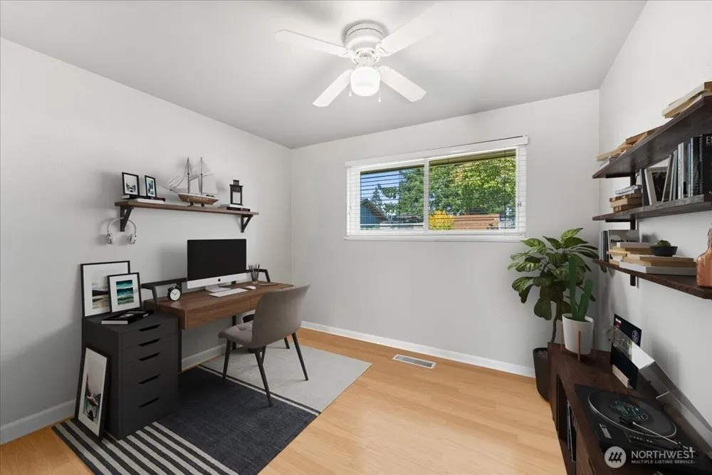 1163 Garfield Street Enumclaw, WA 98022