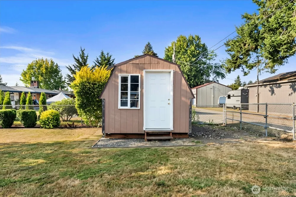 1163 Garfield Street Enumclaw, WA 98022