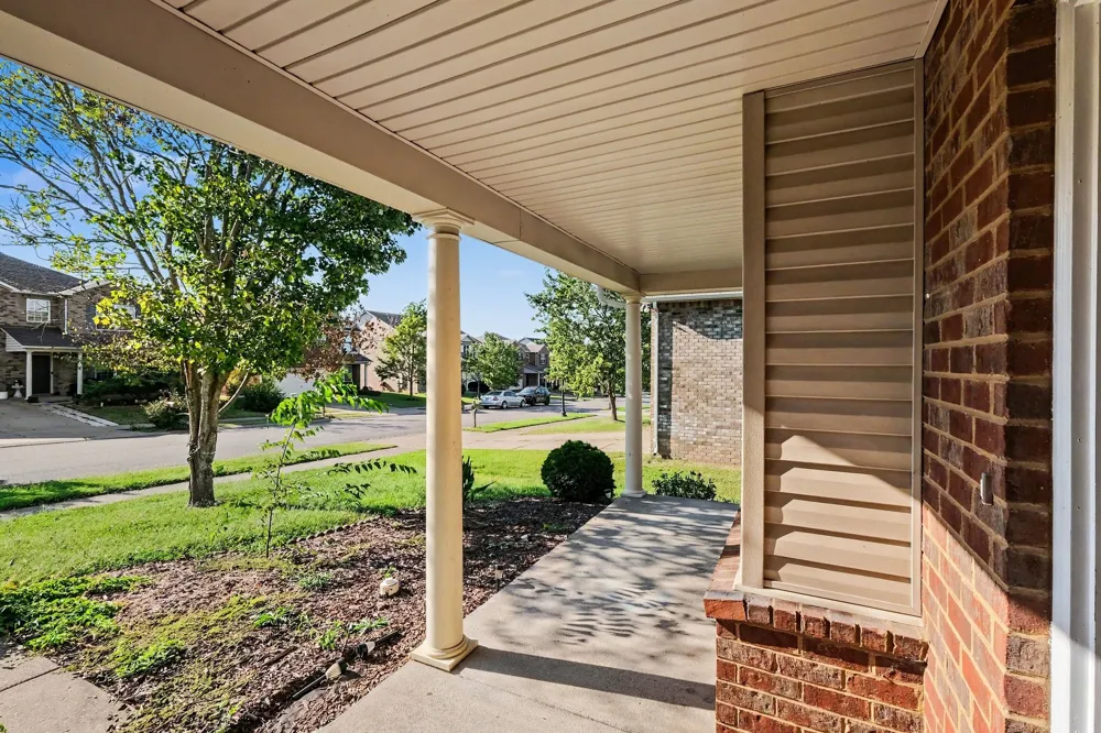 1017 Patmore Ln Hendersonville, TN 37075