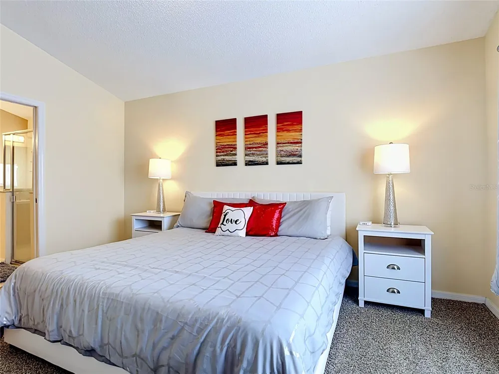 2873 BLOOMING ALAMANDA LOOP Kissimmee, FL 34747